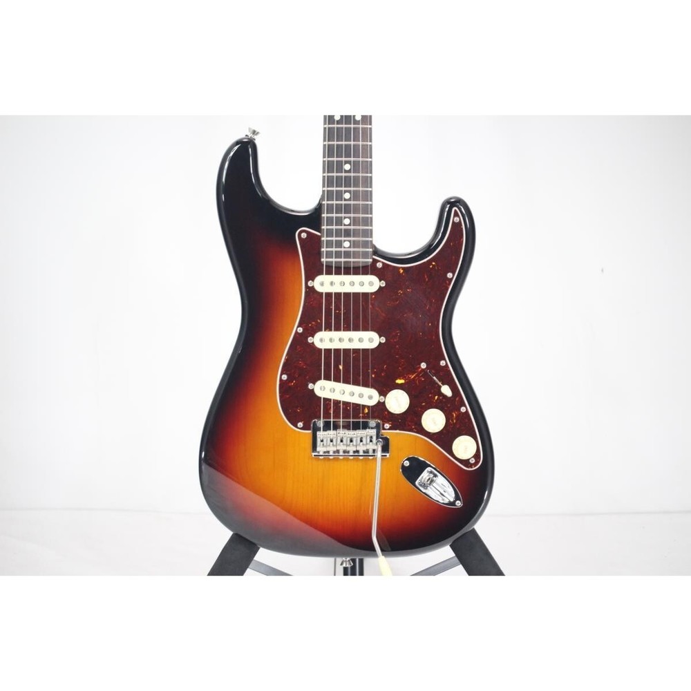 Fender AM PROFESSIONAL II STRAT 2022 Electric guitar