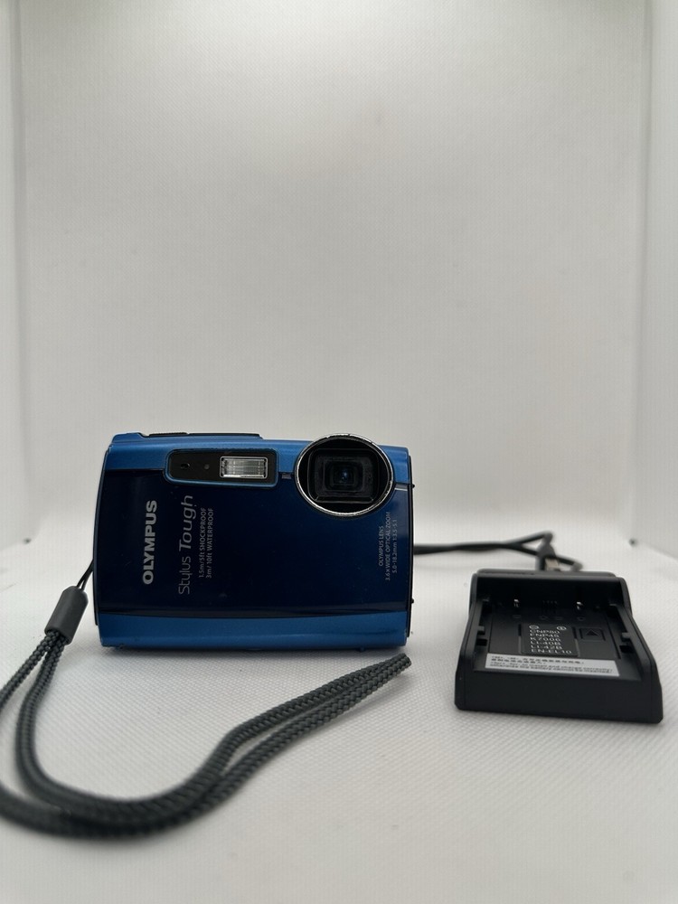 Olympus Stylus Tough 3000 12MP Waterproof Digital Camera Blue with Battery and Charger