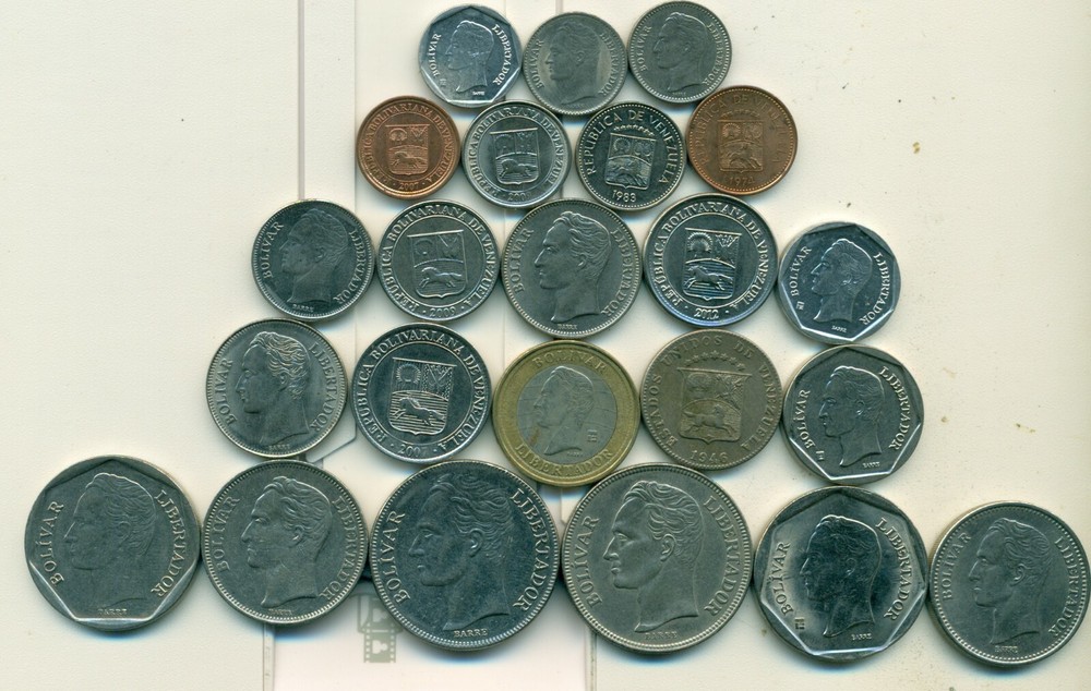 23 DIFFERENT COINS from VENEZUELA (23 TYPES/12 DENOMINATIONS/1946-2012)..Lot #1.
