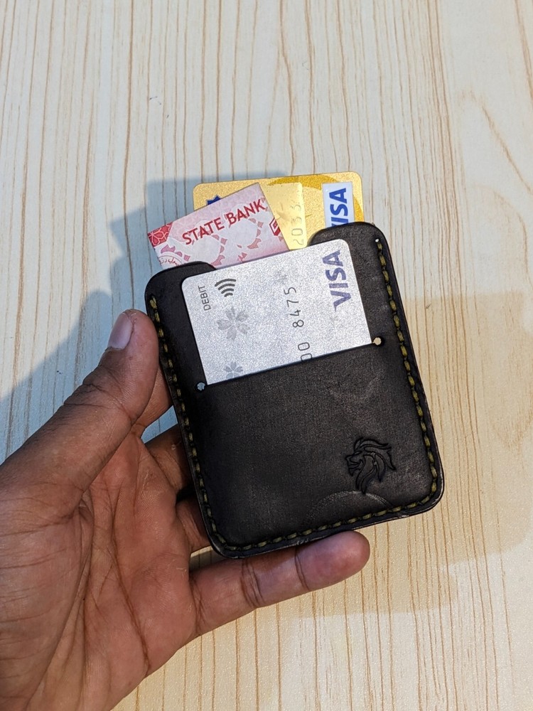 Slim Leather Card Holder – Minimalist Unisex RFID Wallet  -image