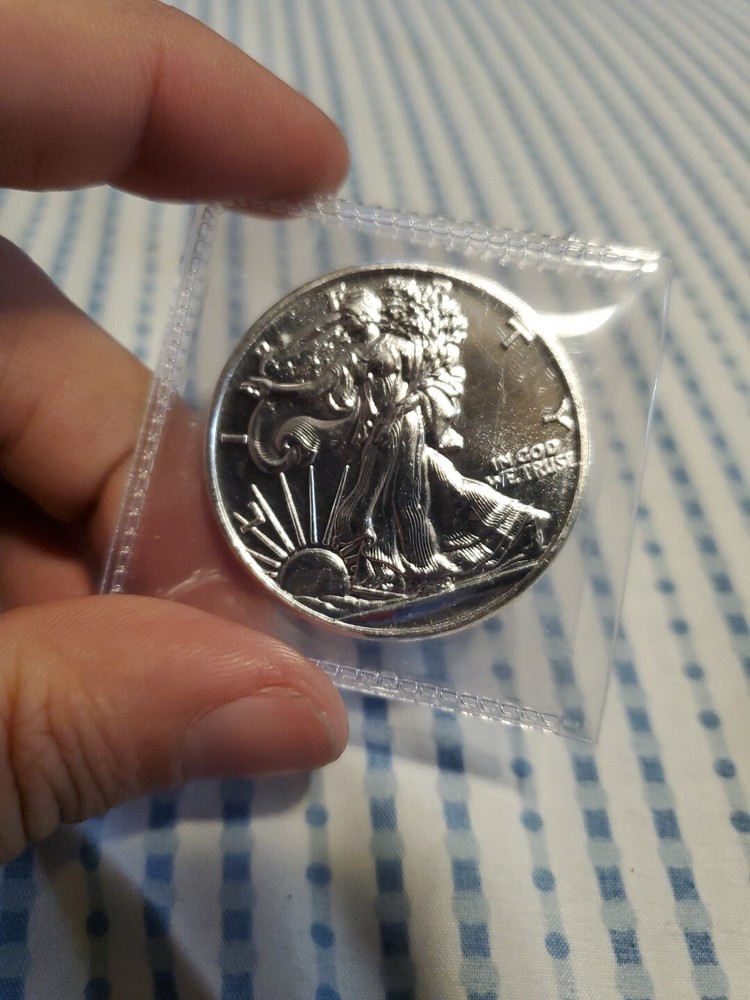 1 oz  Silver Bullion Walking Liberty Eagle Round  999 pure mint coin