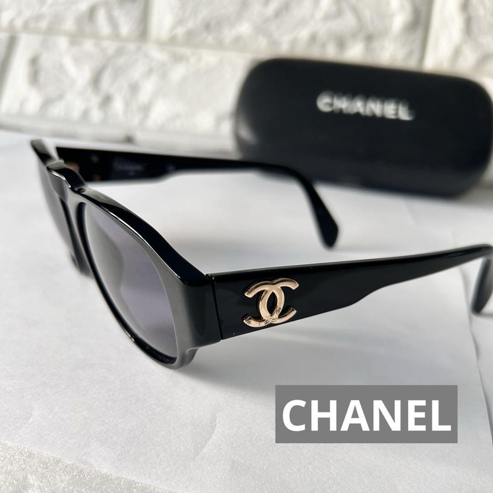 CHANEL Gold Coco Mark Sunglasses 01452 94305