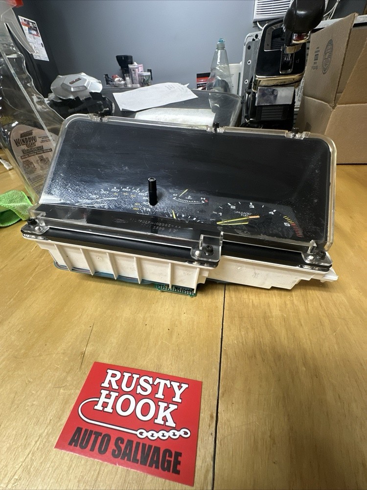 1992 Lincoln Mark VII Speedometer Cluster Gauge F0LF-10B885-AA