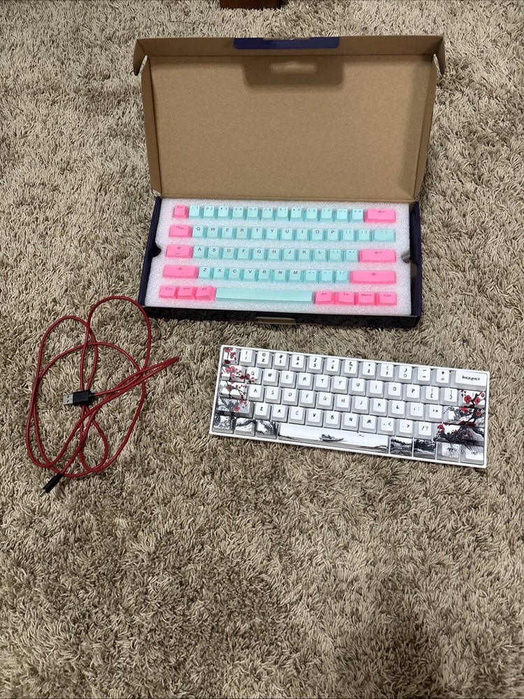 Anne pro 2 White - True RGB Backlit Wired/Wireless Bluetooth 5.0 Lightly Used
