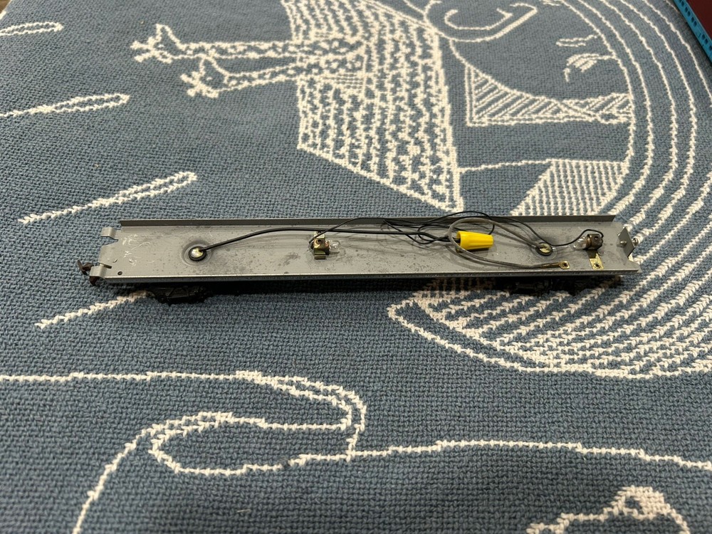 HO Scale TYCO Passenger Car Baltimore & Ohio Royal Blue Frame Only