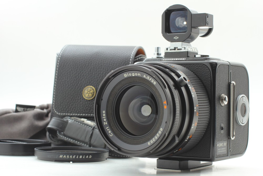 Hasselblad SWC/M All Black Mint Condition Carl Zeiss 38mm f4.5 T* A12 II Japan Import