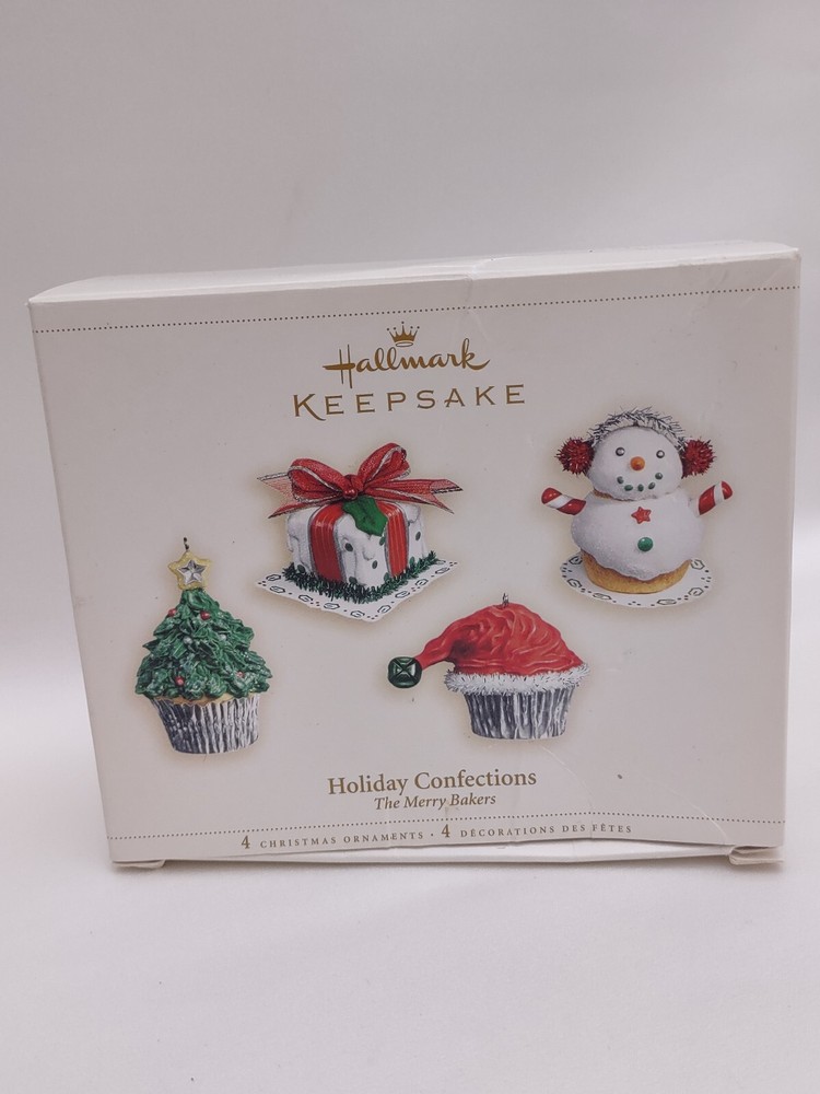Hallmark 2006 Keepsake Ornament Holiday Confections The Merry Bakers Set