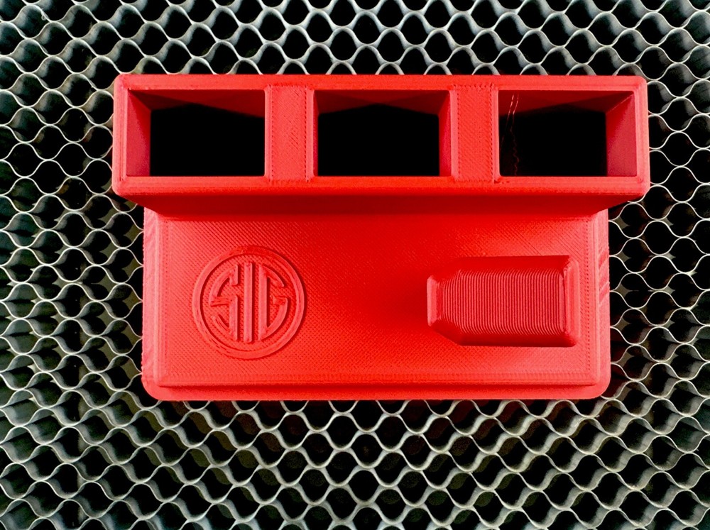 Sig Saur P226 Pistol Stand W 3 Magazine Holders Red FAST SHIPPING