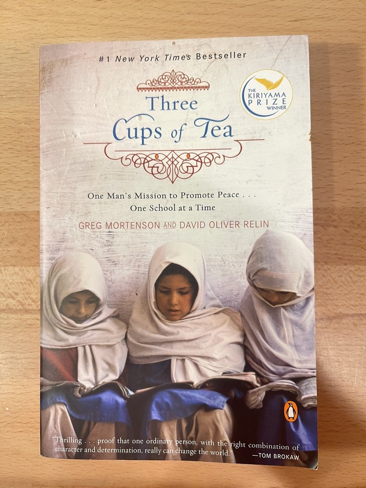 THREE CUPS OF TEA by Greg Mortenson a paperback book Pre Owned