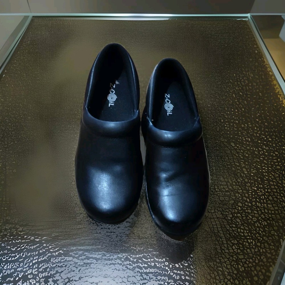 Z-Coil Toffler Clog Women's size 8W Black Leather with enclosed coils