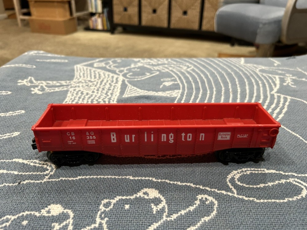 LIONEL BURLINGTON RED GONDOLA ROAD 16355 NO BOX - CLEAN
