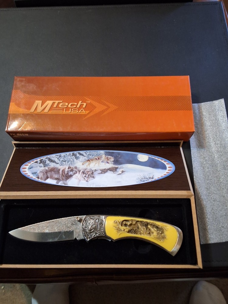 MTECH USA Handcrafted Collectible Wolves Knife PK-865W in Display Box