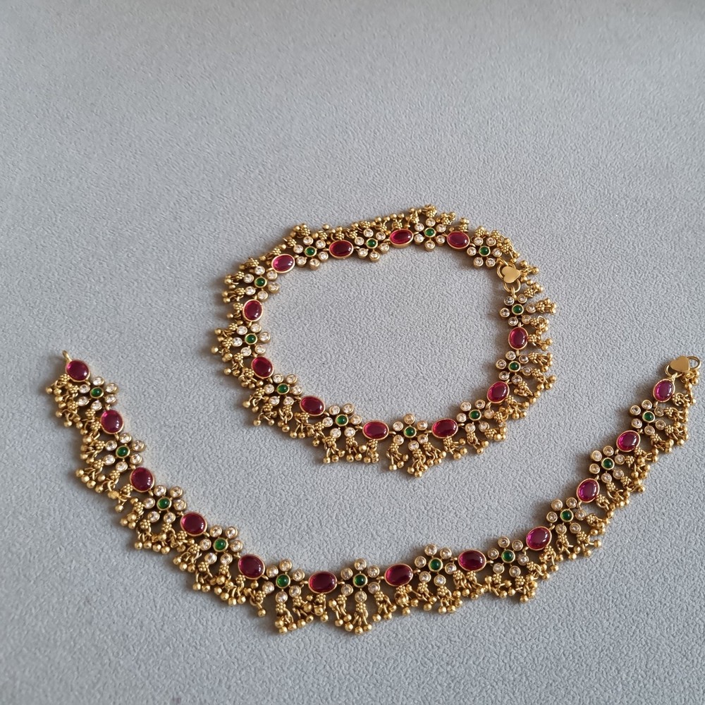 BRIDAL Elegant Indian Pak Payals (anklets) Flowery design Gold Polkis-image