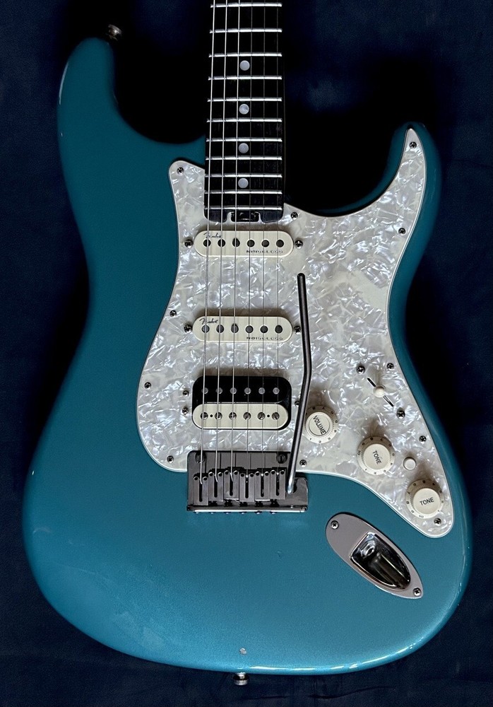 Fender USA American Elite Stratocaster Ocean Turquoise 2018 Electric Guitar