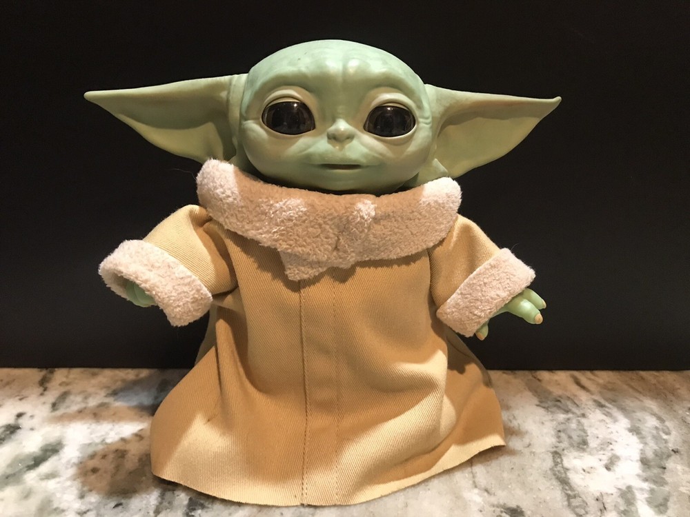 Star Wars Mandalorian 2020 Hasbro automated figure-image