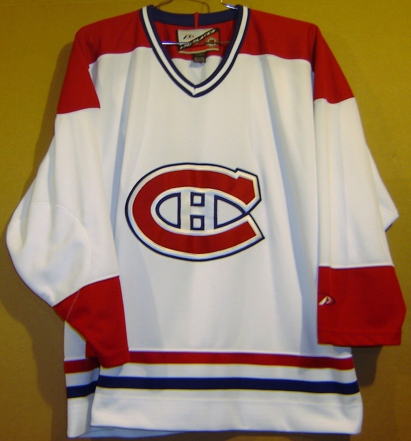 Montreal Canadiens White Knit Jersey Size XL No Numbers