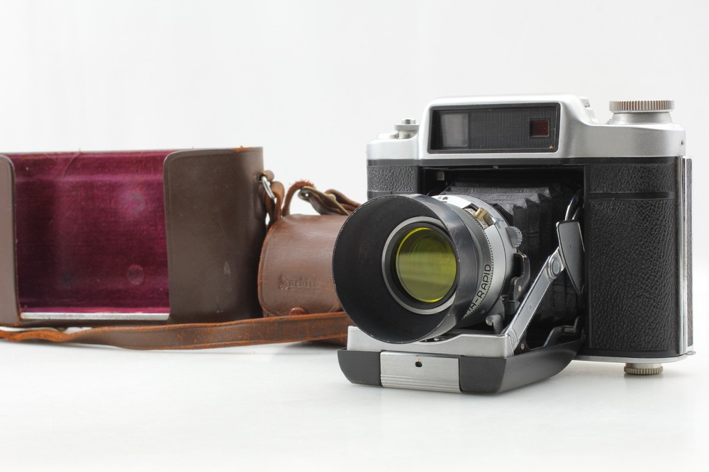 Vintage Fuji Super Fujica 6 Camera Near Mint with Hood Case Japan