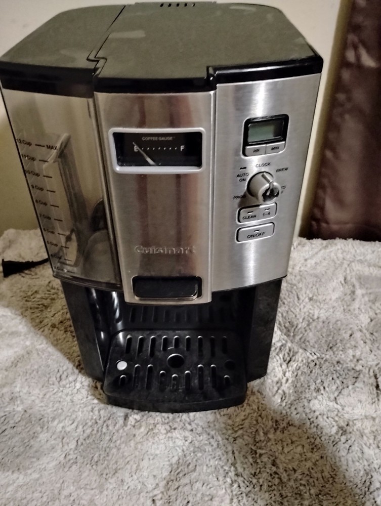 Cuisinart 12-Cup Black Coffee Maker Works Perfectly Pre-Owned