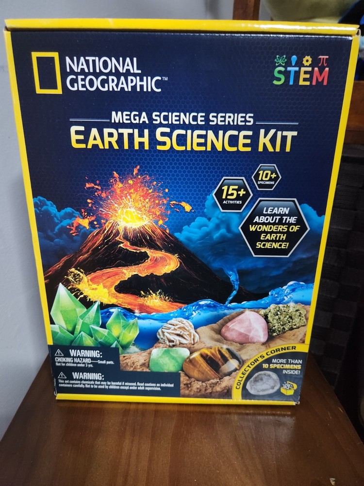 NATIONAL GEOGRAPHIC Earth Science Kit – 100+ Science Experiments & Activities...