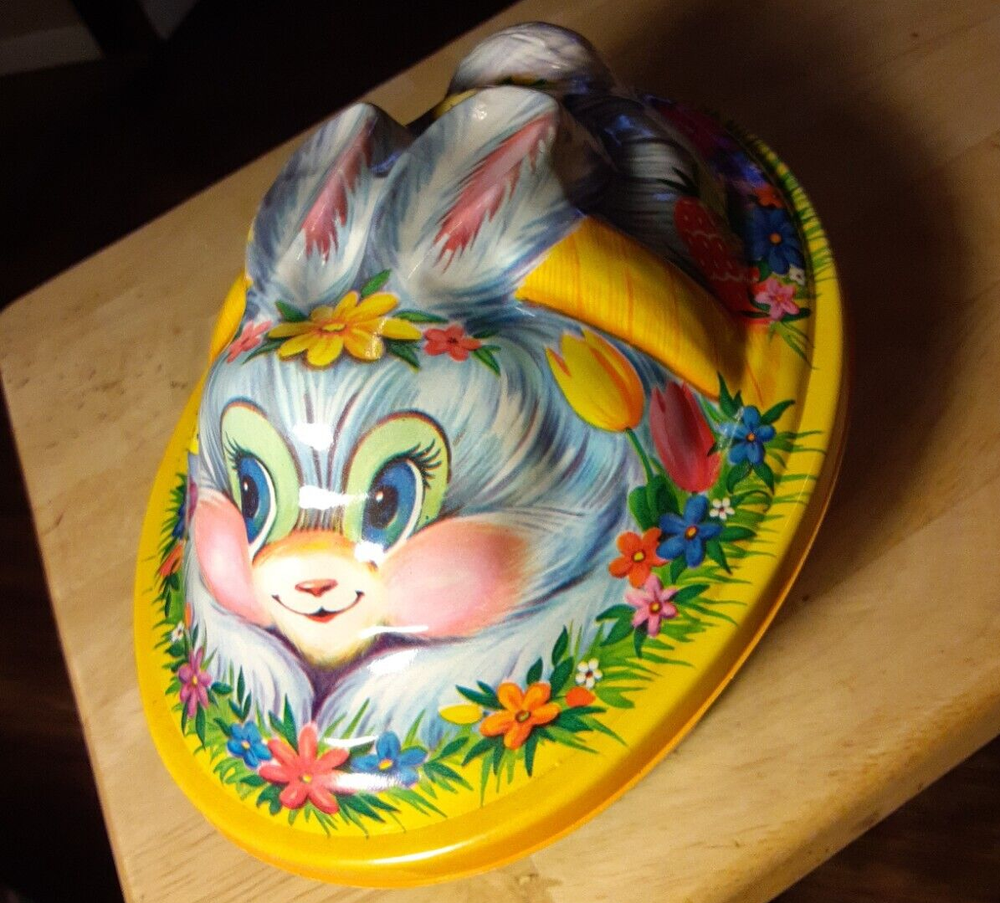 Easter Bunny Egg Basket Molded Candy Container 3D Lid Kitschy Vintage Plastic