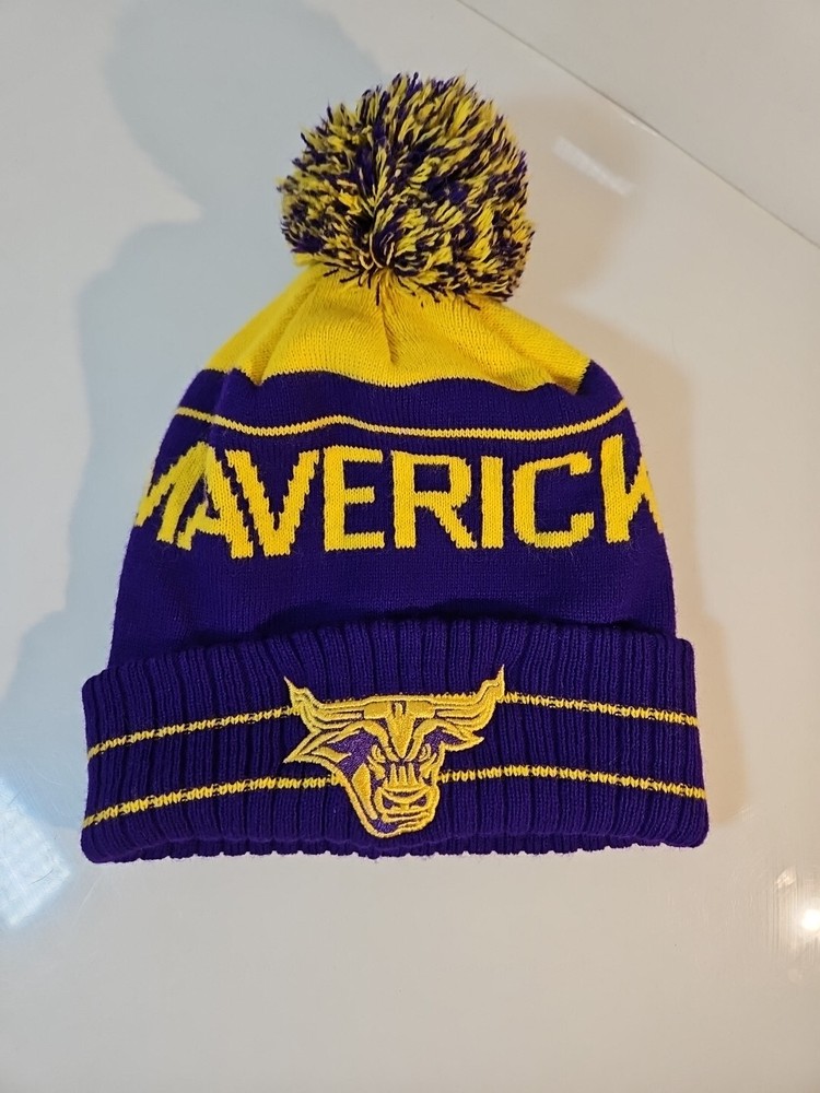 Minnesota Mavericks NCAA Beanie Cap Winter Pom Purple GOLD BULL LOGO GUC