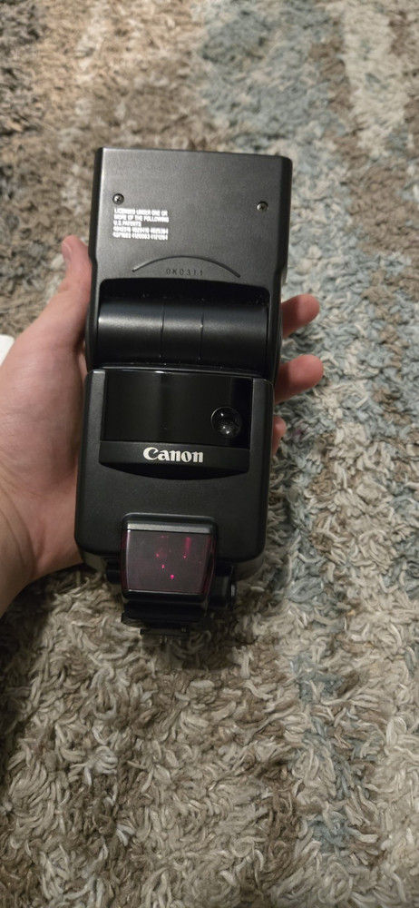 Canon SpeedLite 540EZ Shoe Mount Flash