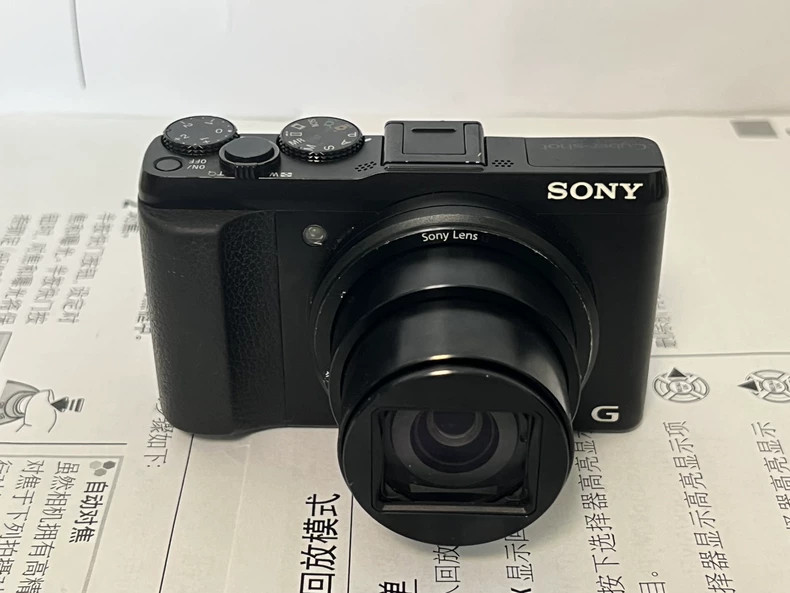 Sony Cyber-Shot DSC-HX50 20.4MP Digital Camera 30x Optical Zoom Black  English