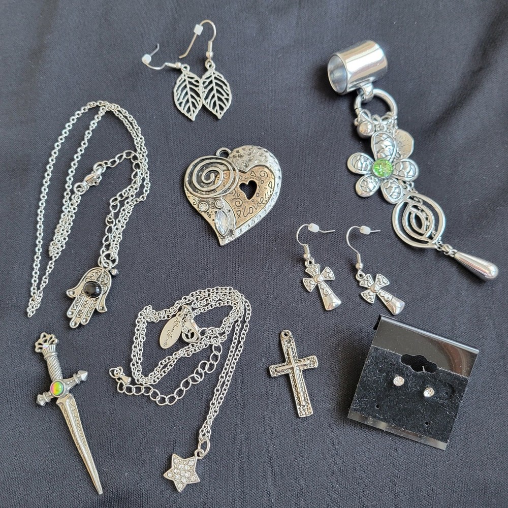 Fashion Jewelry Variety 9 Pc Lot Silver Tone Metal Necklaces, Earrings Pendants