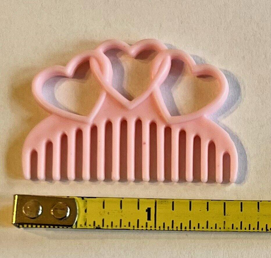 Vtg 1991 Tyco Quints Cousins Triplets Babysitter - Accessory  3 HEARTS COMB ONLY
