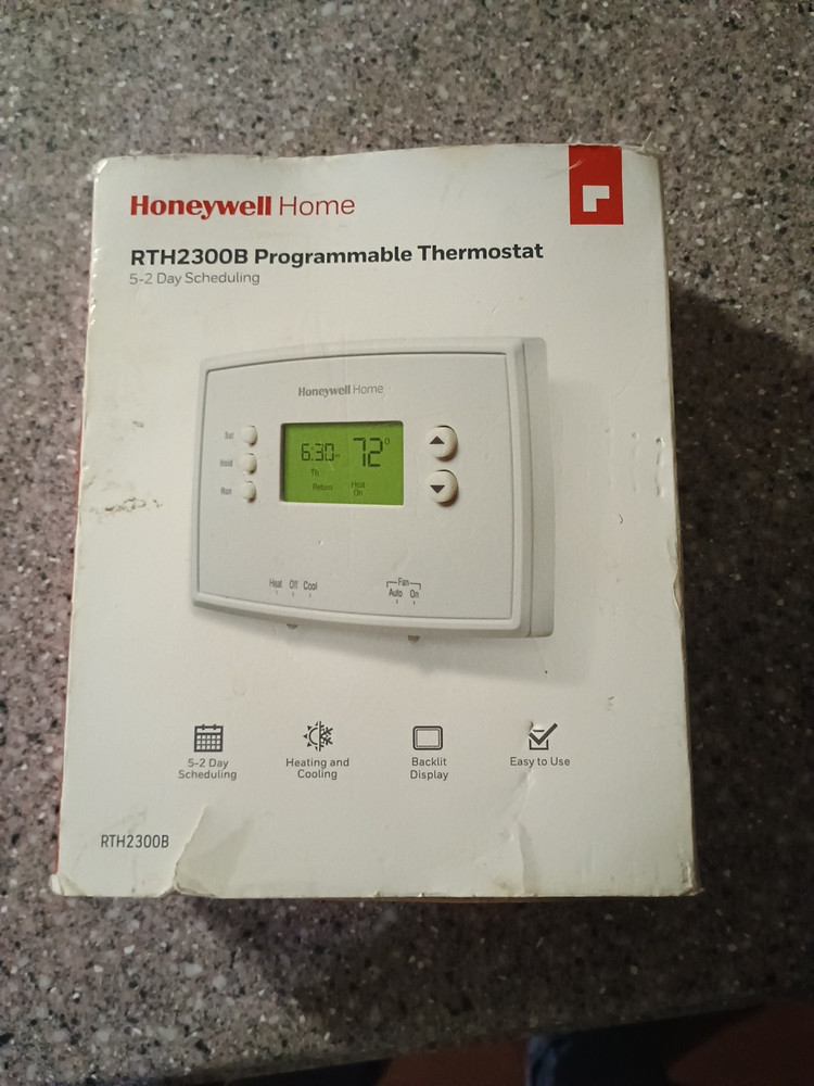 Honeywell 2015 Home Programmable Thermostat RTH2300/RTH221 Series-HVAC