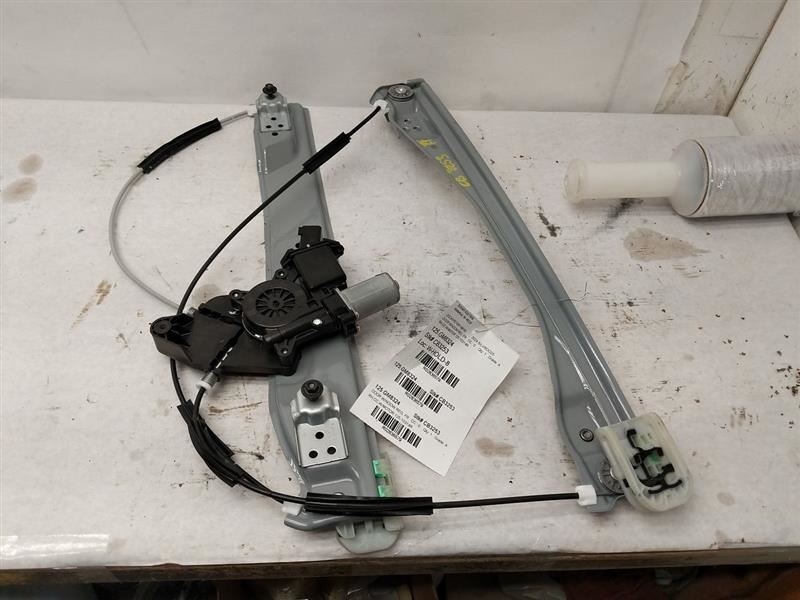 Chevrolet Silverado 2500 2024 Front Window Regulator 2836579