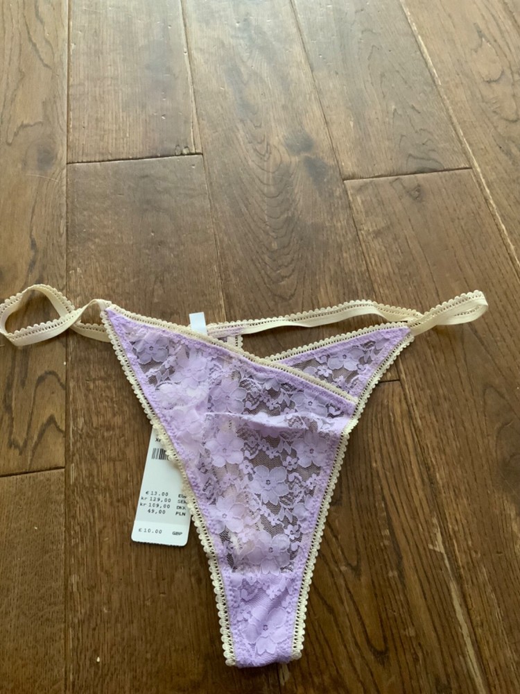 2 x Urban Outfitters Out From Under Cherish V Front Tanga Thong XL RRP £10 each