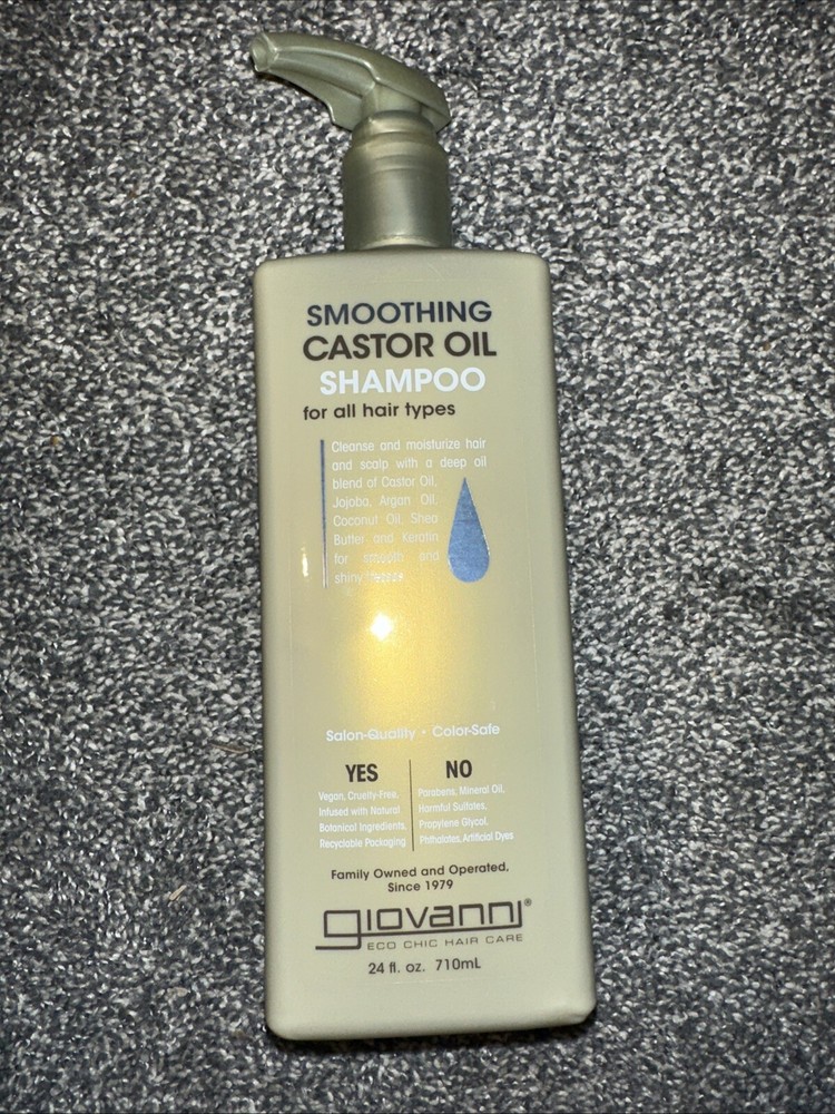 Giovanni Salon Smoothing Vegan Conditioner with Castor Oil 24 oz Pump