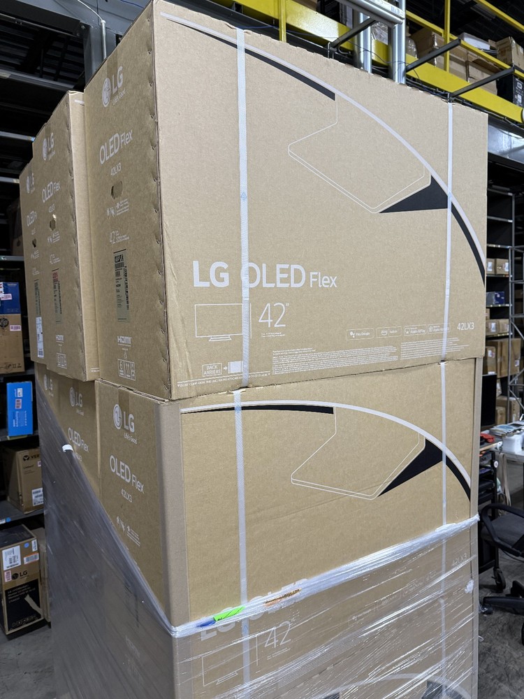 LG 42-inch 4K OLED Curved Gaming Monitor with 120Hz G-Sync and WiFi - Model 42LX3QPUA