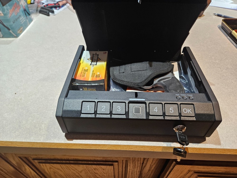 Biometric Gun Safe for Pistols,Handgun Fingerprint Access,Key Pad,Gun box-image