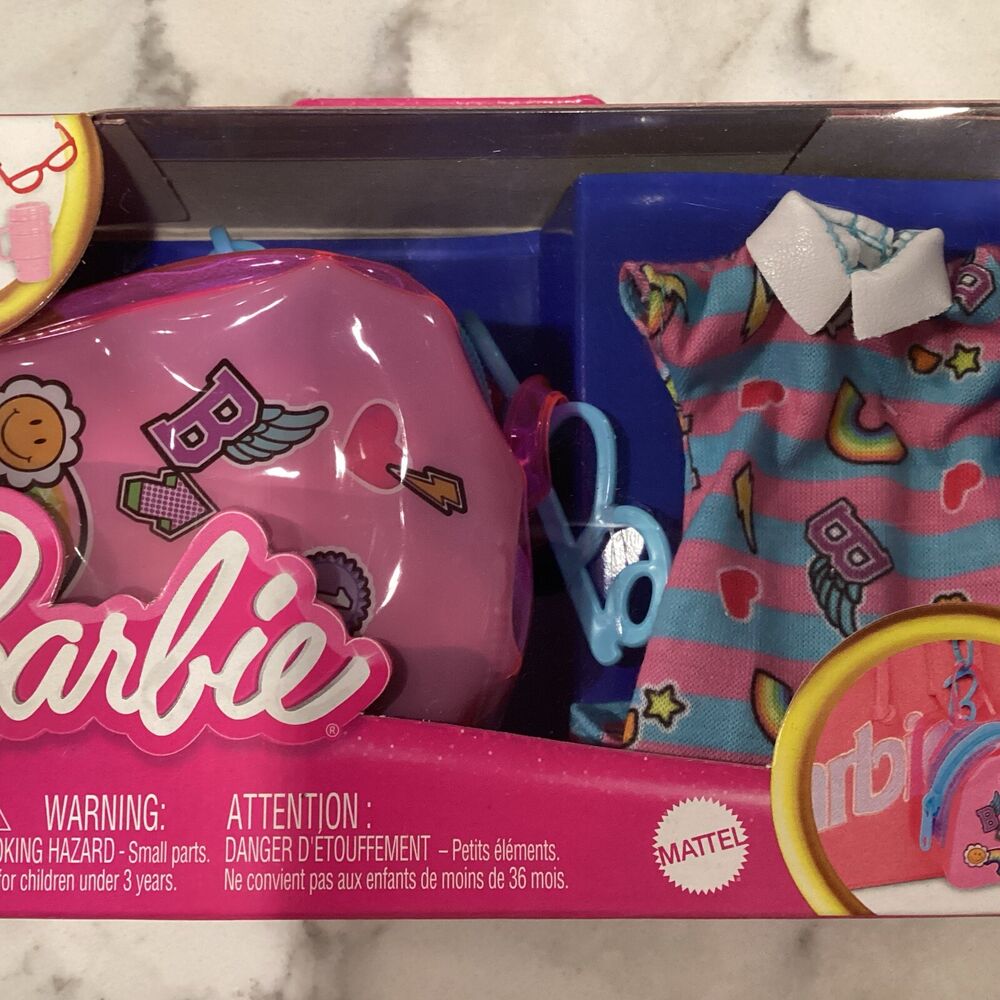 Barbie Clothes, Deluxe Bag with School Outfit and Themed Accessories