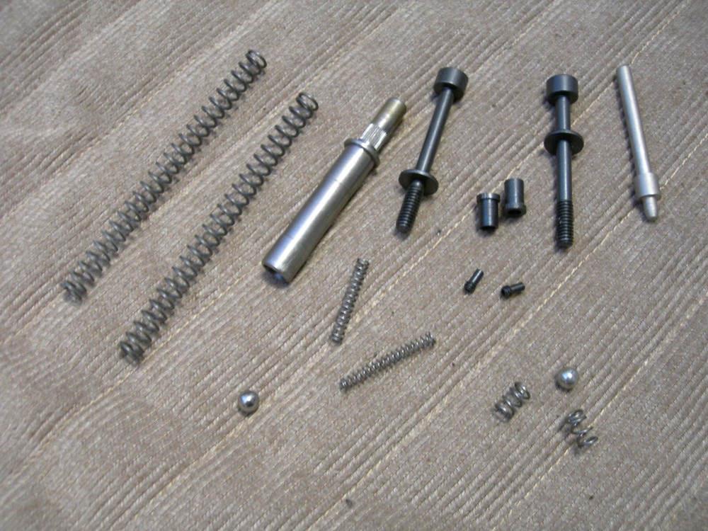 Dan Wesson Model 15 357 Mag Hammer Mainspring Ejector Rod Bushing Guide Ball Replacement Parts  