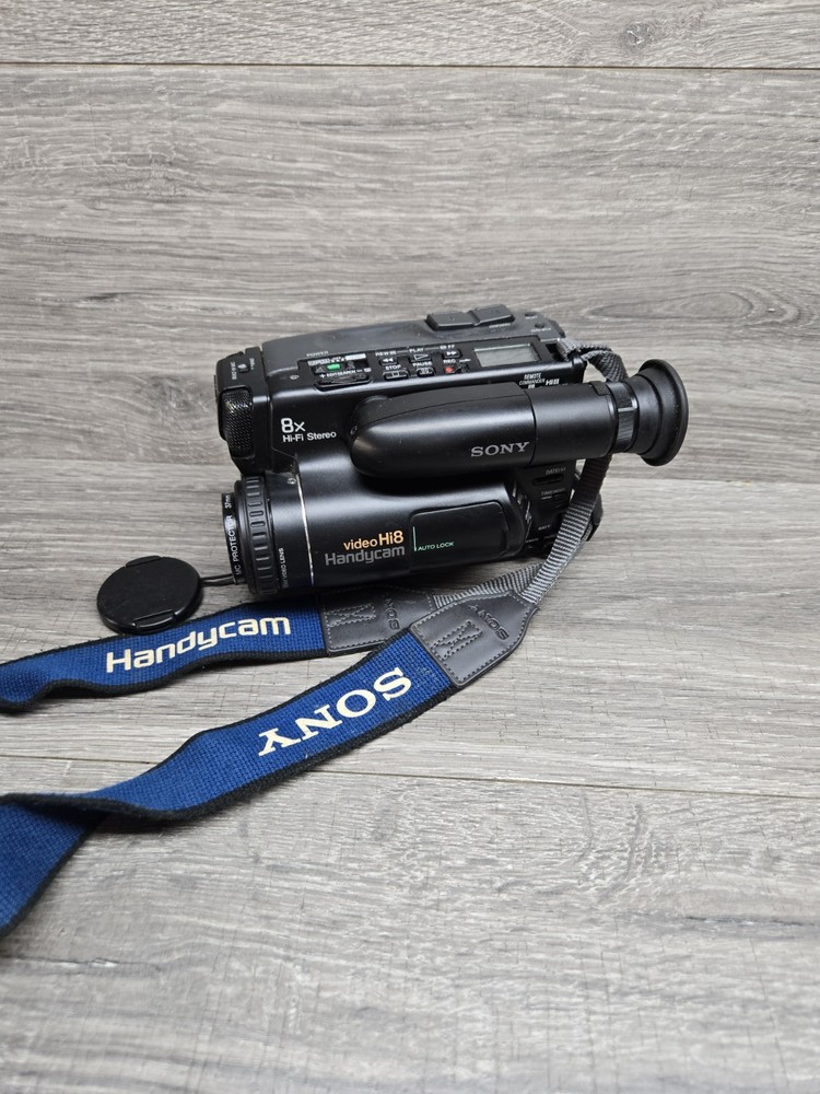Sony Hi8 Handycam CCD-TR81 Untested For Parts