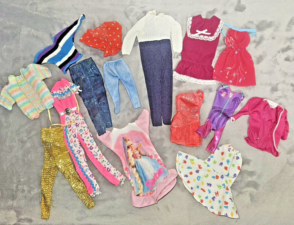 Barbie Clothes Lot 15 Pieces, Dresses,Top ,Skirt & Pants Suit's  Some Vintage I6