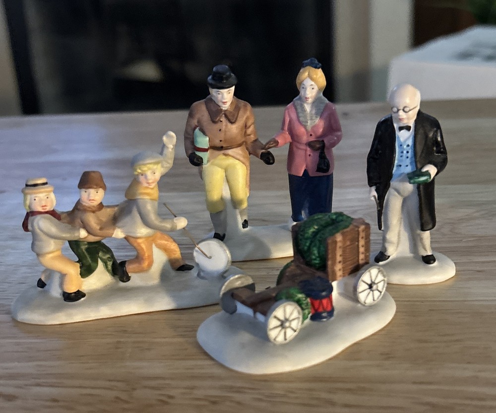 Dept 56 Heritage Village Dickens Nicholas Nickelby 4-Piece Figurine Set 5929-3