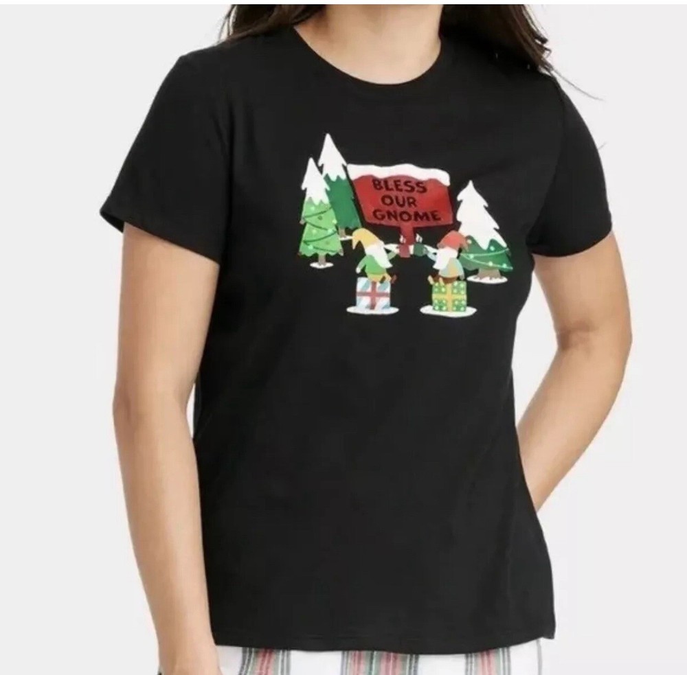 Womens Gnome Tee Shirt  Family Matching Pajama Shirt Black Size Large