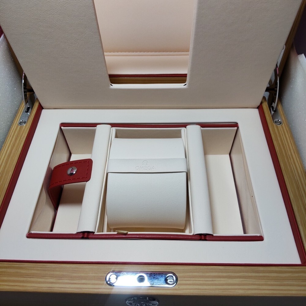 OMEGA watch case box l1211666558HA Used