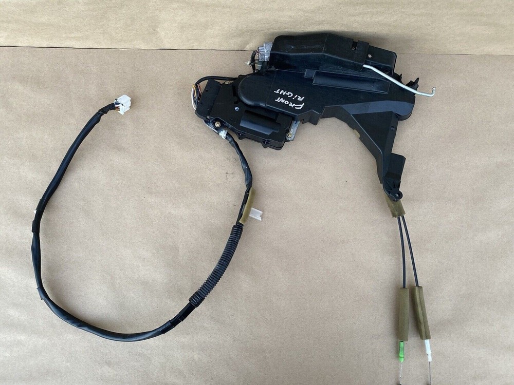 Lexus LS430 2001-2006 Right Front Door Lock Actuator with Soft Close 69120-50033
