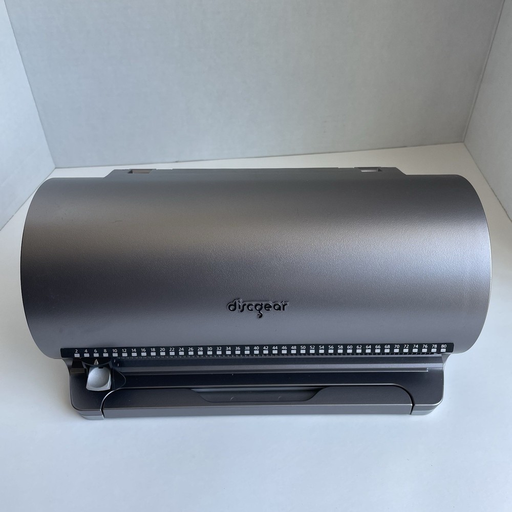 Gray Discgear Selector 80 CD DVD Blu-Ray Game Storage Organizer Unused