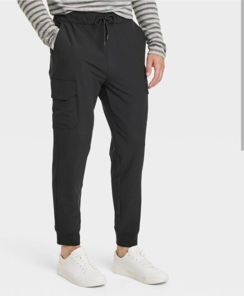 Men's Black Woven Tech Tapered Cargo Jogger Pants by Goodfellow & Co Size M