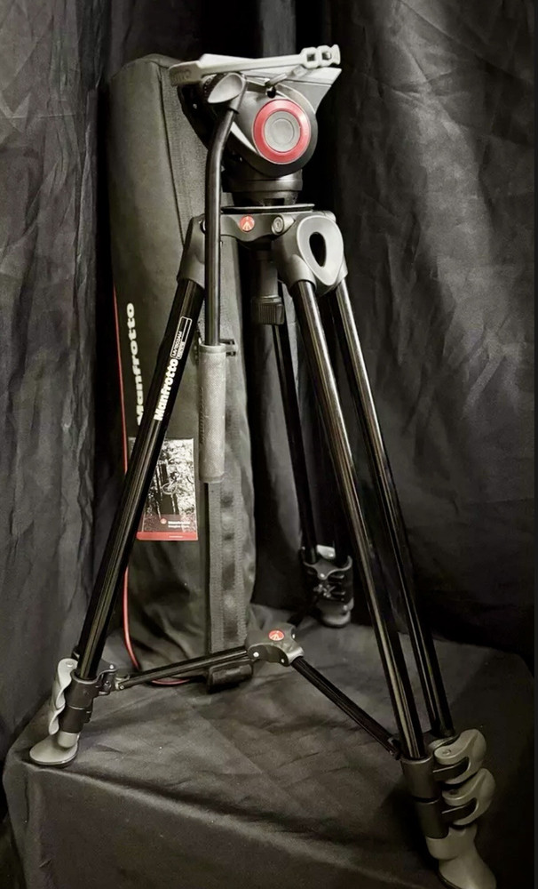 Manfrotto Telescopic Twin Leg Video Fluid Tripod & Bag (MVT502AM) No Top Plate!
