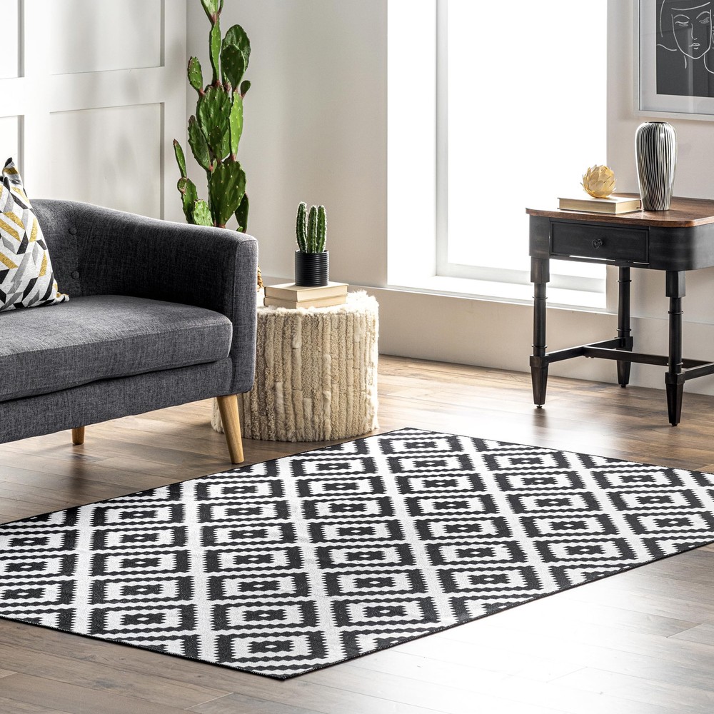 Kellee Machine Washable Modern Diamond 3x5 Ultra Thin Black Area Rug