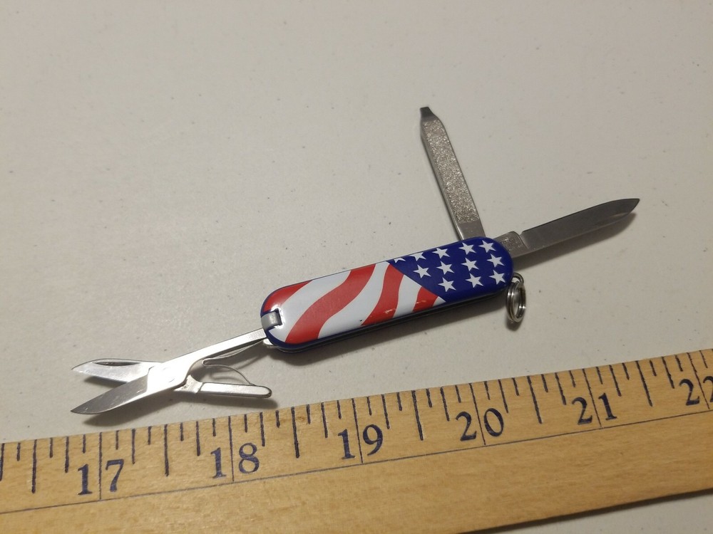 USED Swiss Army Victorinox Multifunction USA Flag Pocket Knife Officer Suisse