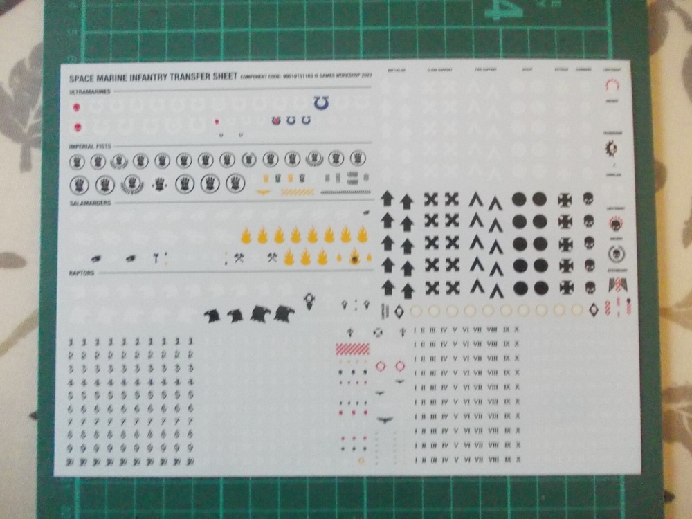 Warhammer 40K - 5 Space Marine Large transfer sheets -  40k bits