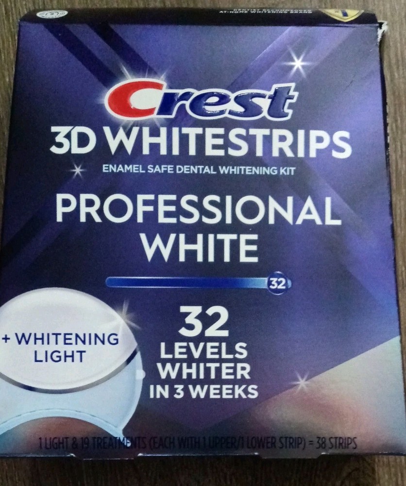 Crest 3D Professional White + White Light 32 Levels - 19 Treatments 2026
